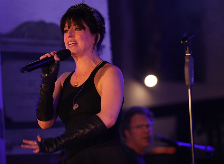 IMELDA MAY ST MARYS CHURCH RYE - 28 AUGUST