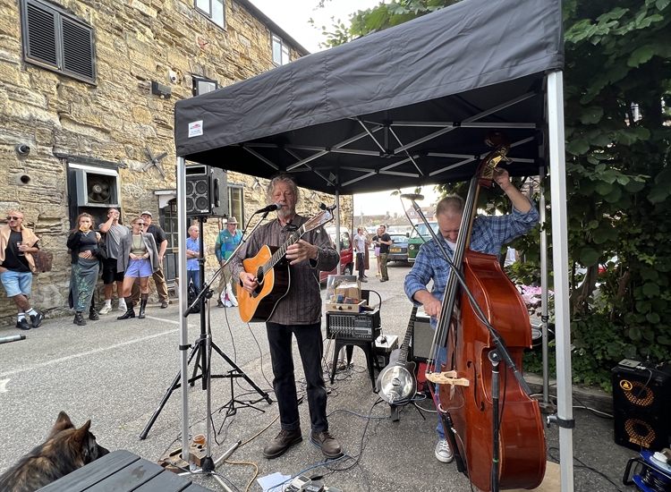 ROGER HUBBARD THE SHIP INN RYE - 28 AUGUST