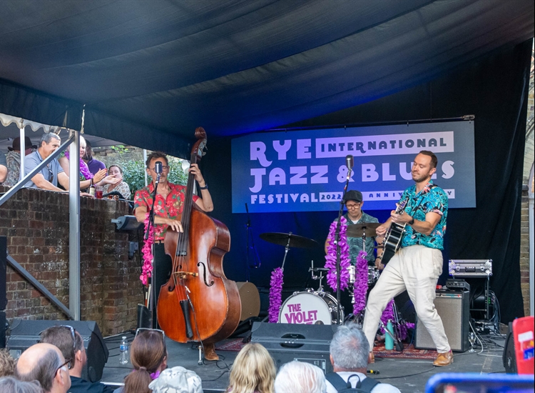THE VIOLET JIVE KINO STAGE - 29 AUGUST