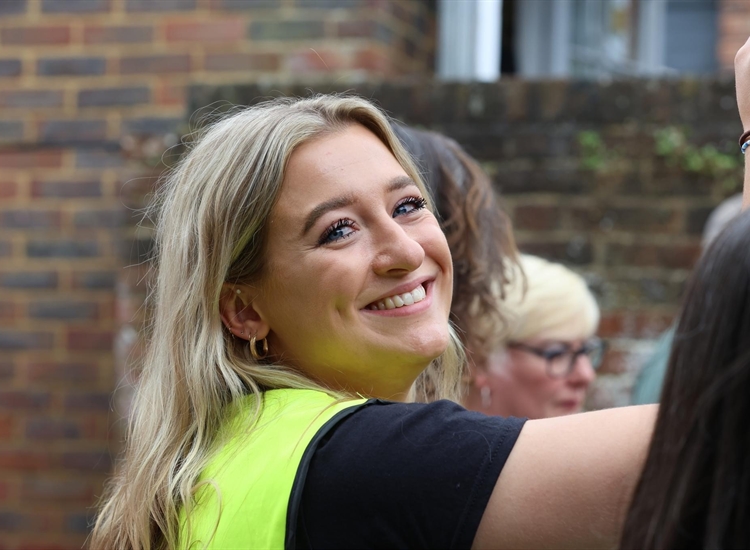 LUCY - FESTIVAL VOLUNTEER