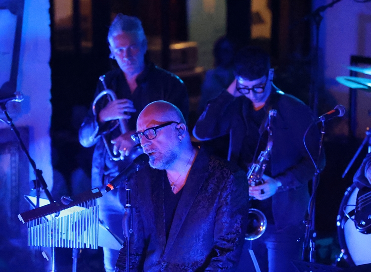 MARIO BIONDI - SUNDAY 27 AUGUST ST MARYS CHURCH