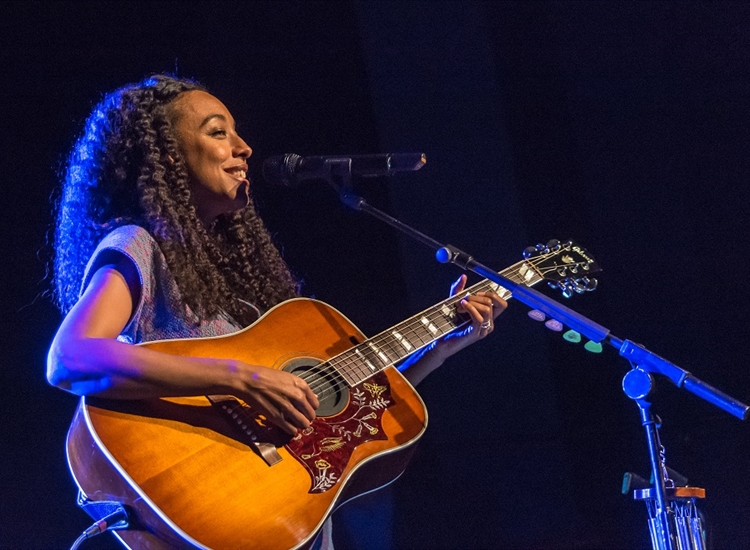 CORINNE BAILEY RAE