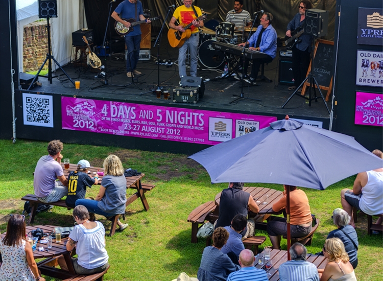 YPRES OUTDOOR STAGE